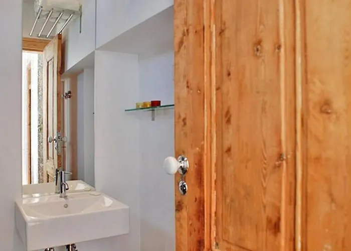 Pen-arts Modern & Stylish In Principe Real! Near Bairro Alto & Center Lisboa