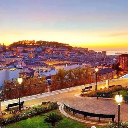 Pen-arts Apartment- Principe Real Garden - Bairro Alto * Lisboa