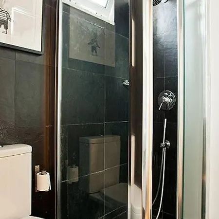 Pen-arts Apartment- Principe Real Garden - Bairro Alto Apartment *