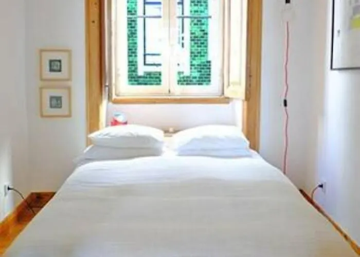 Pen-arts Modern & Stylish In Principe Real! Near Bairro Alto & Center *