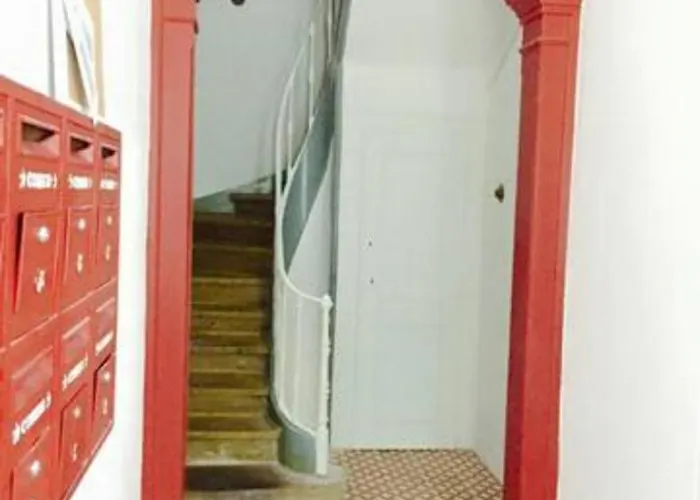 Pen-arts Modern & Stylish In Principe Real! Near Bairro Alto & Center